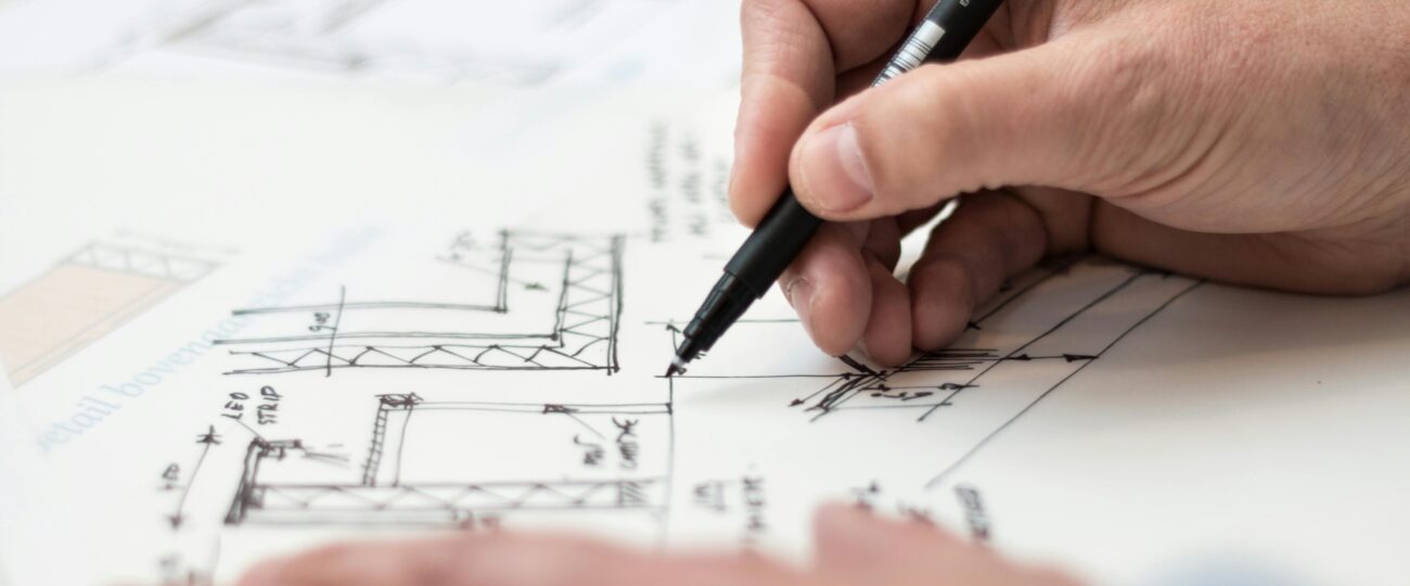 Standardizované projekty vs. individuální architektonické návrhy: volba, která ovlivní desítky let vašeho života